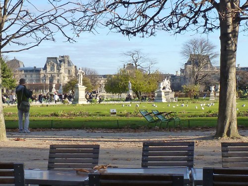Snack break!  Crepes and coffee in Jardin des Tuileries.  Have I mentioned we love this city? 