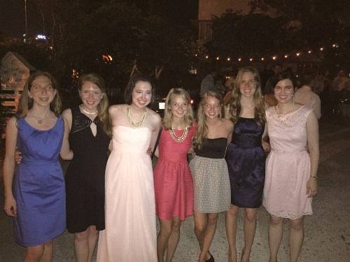 After sending off the newlyweds, we pose for one final girls' pic!