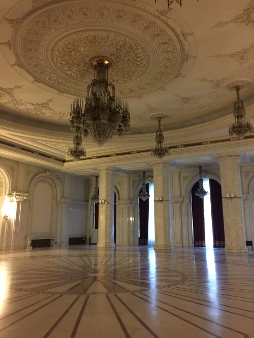 Such a grand building