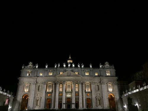 Finished off our evening in the beautiful Saint Peter's Square.